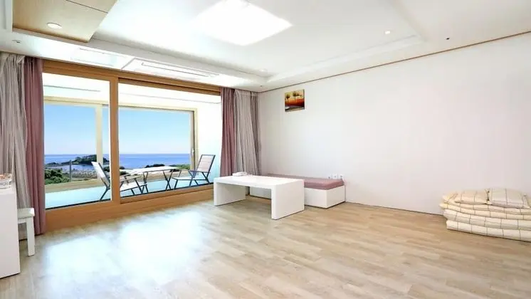 Ondol Room