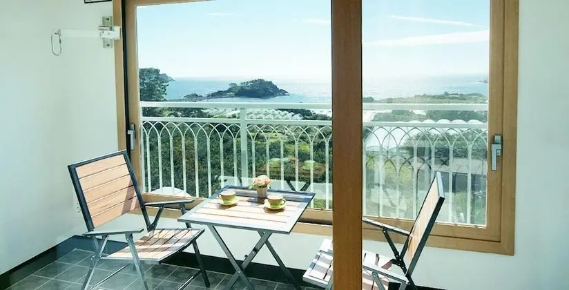 Ondol Room
