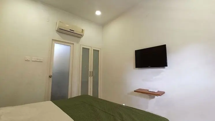 Standard Tek Büyük Yataklı Oda