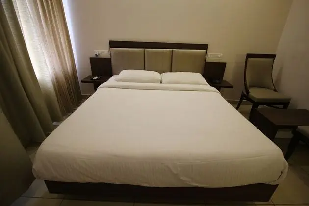 Standard Tek Büyük Yataklı Oda