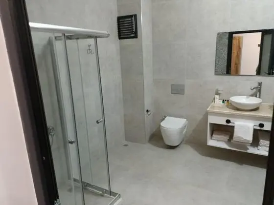 Aile Suiti, Deniz Manzaralı