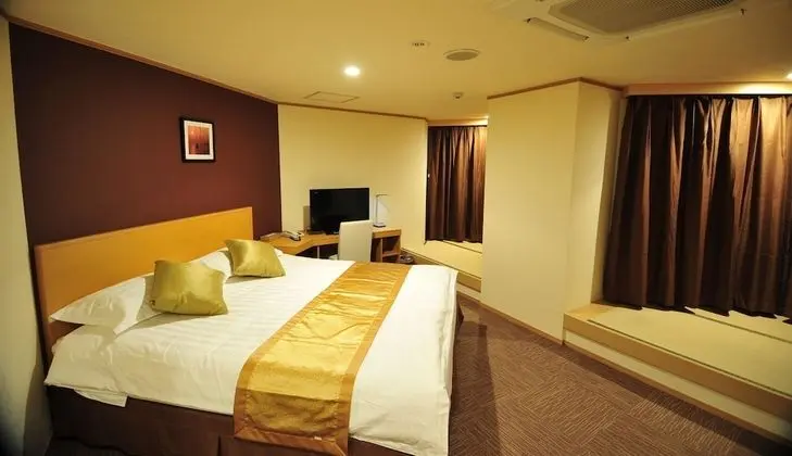 Tek Büyük Yataklı Oda, Sigara İçilmez