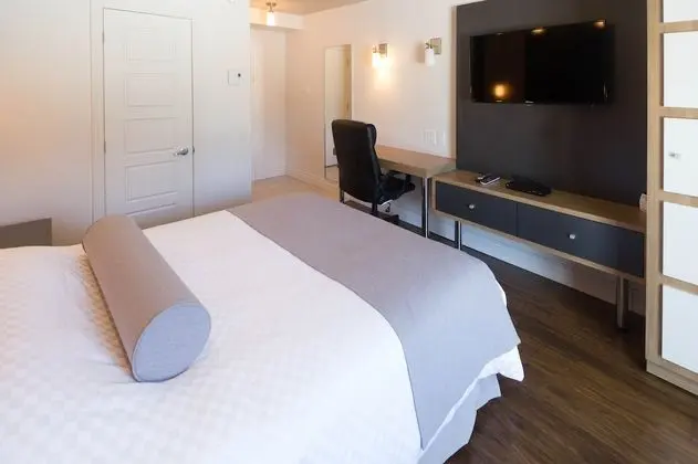 Deluxe Oda, Nehir Manzaralı (Marineau+)