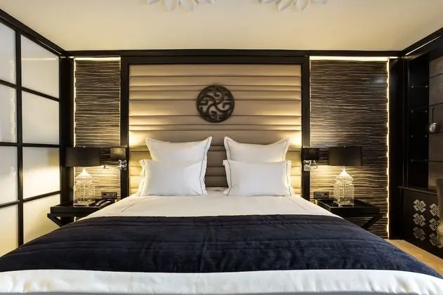 Premium King Room