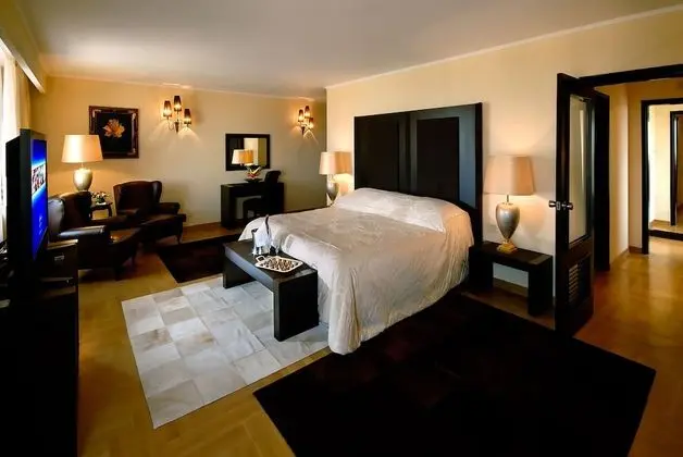 Vice-Presidential Suite