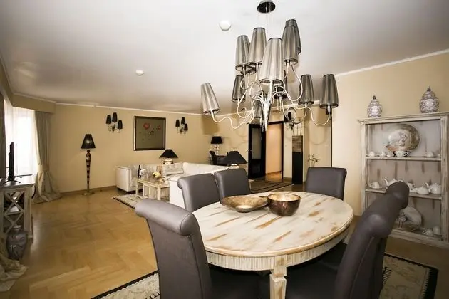 Vice-Presidential Suite