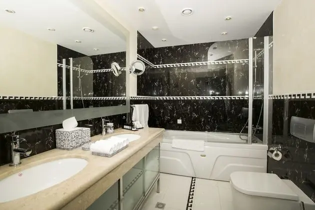 Vice-Presidential Suite