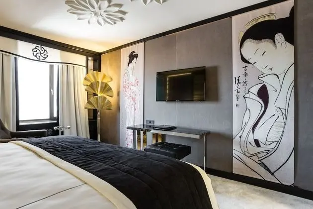 Premium King Room