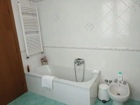 Comfort Tek Büyük veya İki Ayrı Yataklı Oda (Luna)