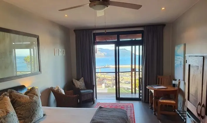 Executive Tek Büyük veya İki Ayrı Yataklı Oda, Balkon, Deniz Manzaralı