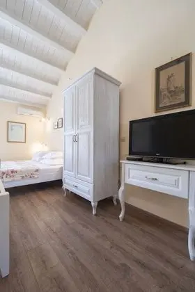 Romantic Stüdyo Süit (1)