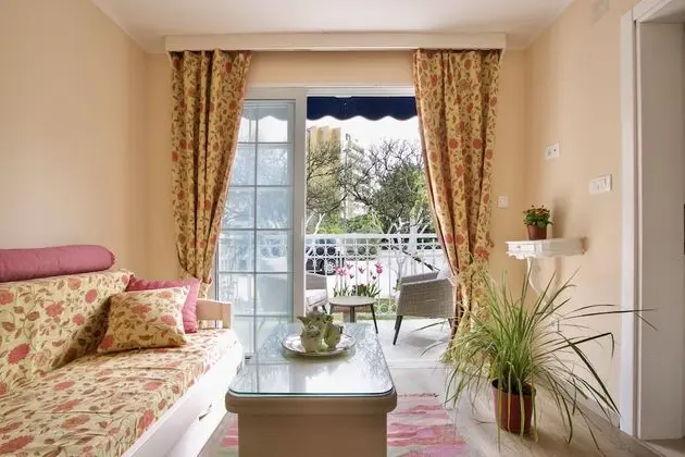 Romantic Tek Büyük Yataklı Oda