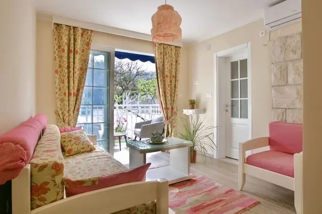 Romantic Tek Büyük Yataklı Oda