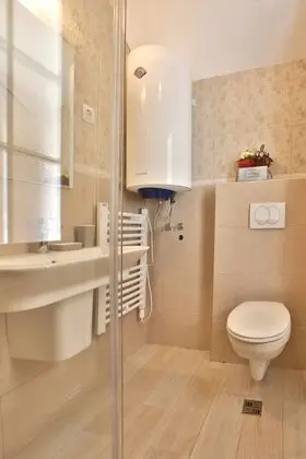 Romantic Tek Büyük Yataklı Oda
