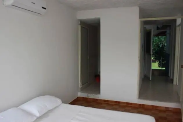 Standard Tek Büyük Yataklı Oda, Özel Banyo, Havuz Manzaralı