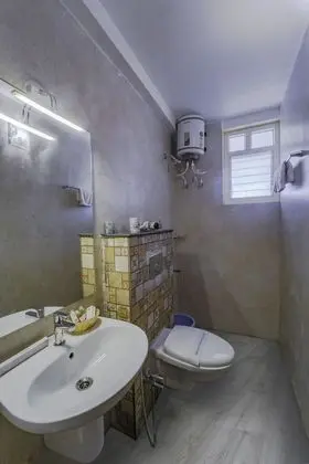 Süit, Balkon, Havuz Manzaralı