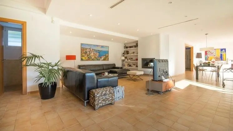 Apart Daire, 5 Yatak Odası