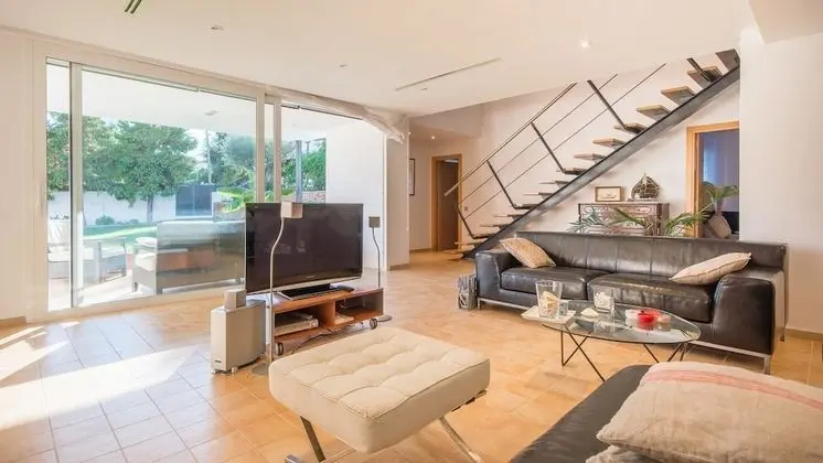 Apart Daire, 5 Yatak Odası