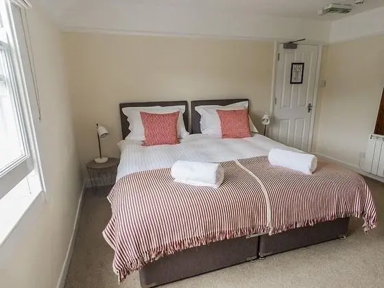 Classic Tek Büyük veya İki Ayrı Yataklı Oda, Banyolu/Duşlu, Bahçe Manzaralı (Room 10)