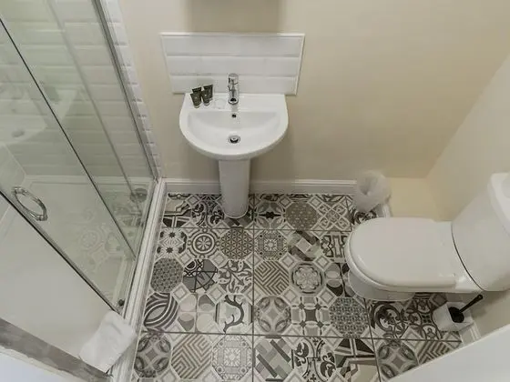 Classic Tek Büyük veya İki Ayrı Yataklı Oda, Banyolu/Duşlu, Bahçe Manzaralı (Room 10)