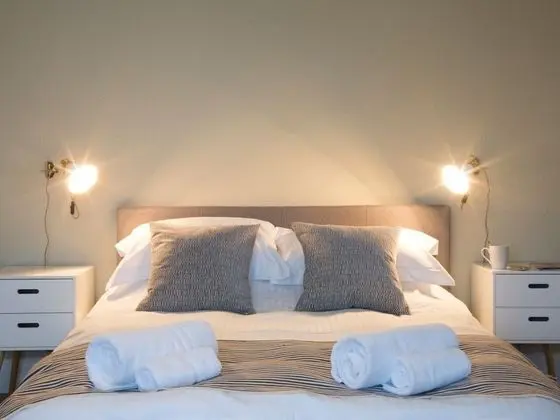 Superior Tek Büyük Yataklı Oda, Banyolu/Duşlu, Liman Manzaralı (Room 2)
