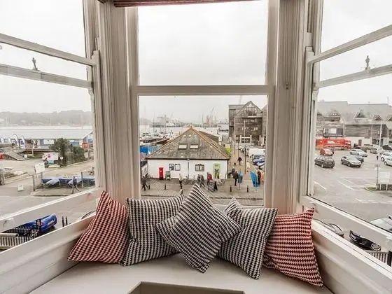 Superior Tek Büyük Yataklı Oda, Banyolu/Duşlu, Liman Manzaralı (Room 2)