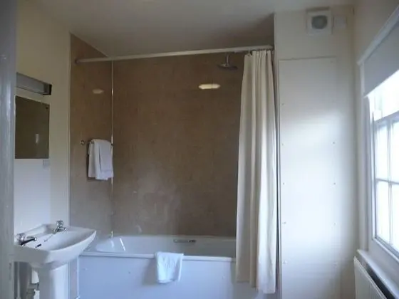 Tek Büyük Yataklı Oda, Özel Banyo