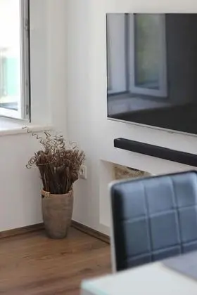 Superior Apart Daire, Marina Manzaralı