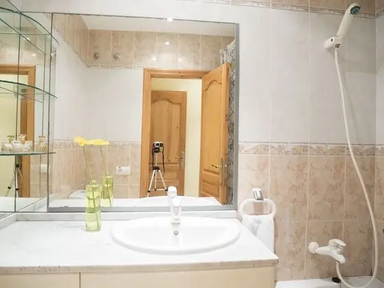 Apart Daire, 2 Yatak Odası, Teras, Bahçe Manzaralı