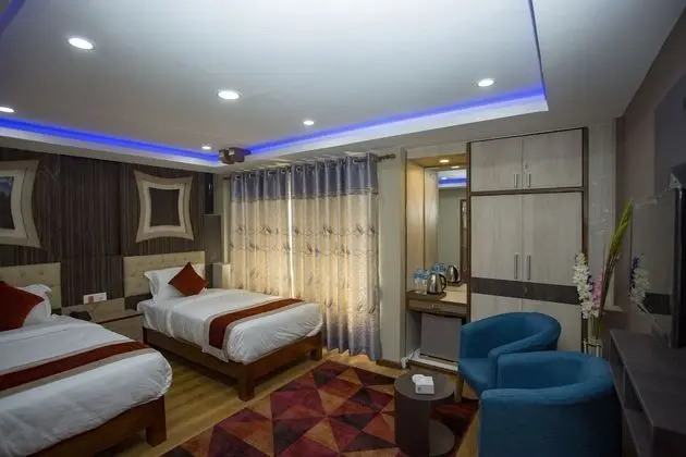 Deluxe Tek Büyük veya İki Ayrı Yataklı Oda, 1 Yatak Odası, Sigara İçilebilir, Balkon