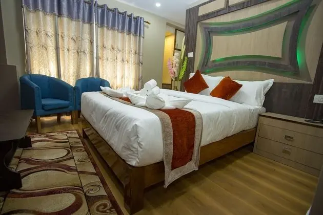 Deluxe Tek Büyük veya İki Ayrı Yataklı Oda, 1 Yatak Odası, Sigara İçilebilir, Balkon
