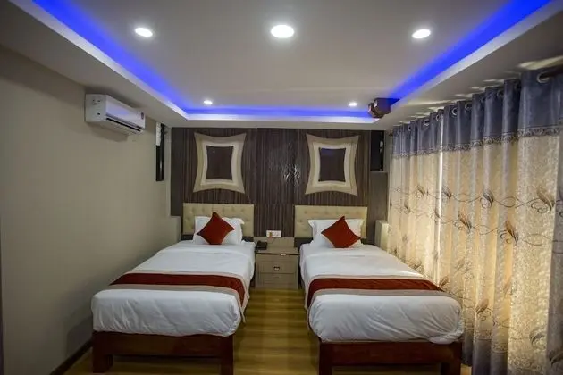 Deluxe Tek Büyük veya İki Ayrı Yataklı Oda, 1 Yatak Odası, Sigara İçilebilir, Balkon