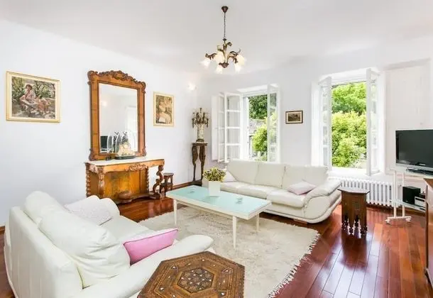 Apart Daire (Two-Bedroom Apartment with Terrace)