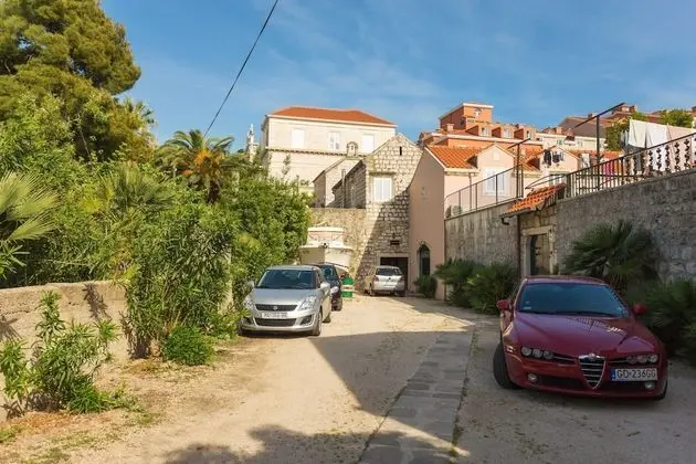 Apart Daire (Two-Bedroom Apartment with Terrace)