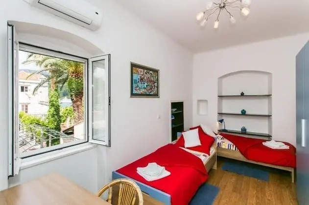 Apart Daire (Two-Bedroom Apartment with Terrace)