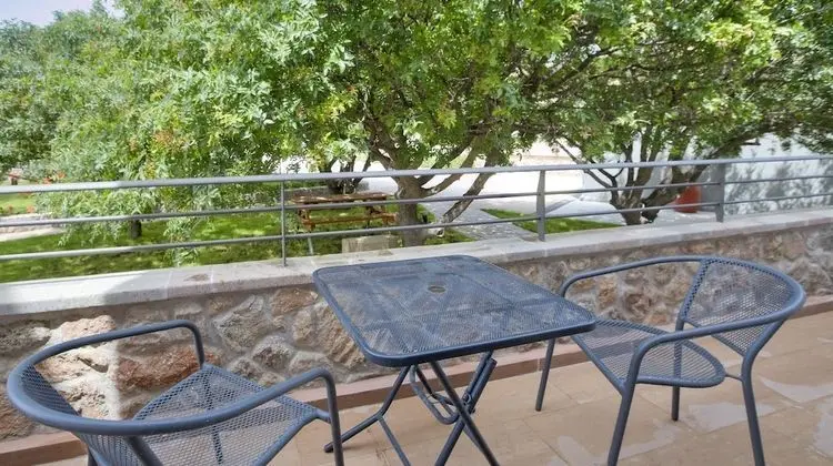 Standard Oda, Bahçe Manzaralı