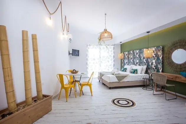 Stüdyo, Deniz Manzaralı