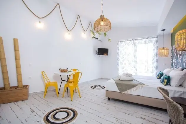 Stüdyo, Deniz Manzaralı
