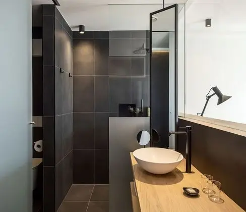 Deluxe Tek Büyük Yataklı Oda (with view)