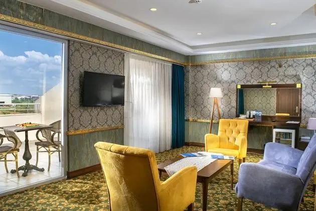 Deluxe Tek Büyük Yataklı Oda