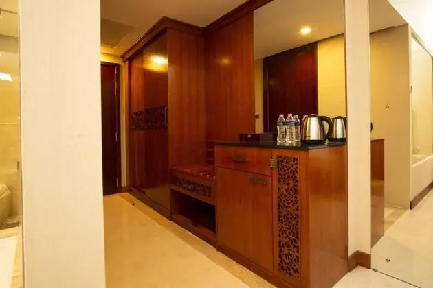 Deluxe Double Room, 1 King Bed- With a Complimentary City Tour