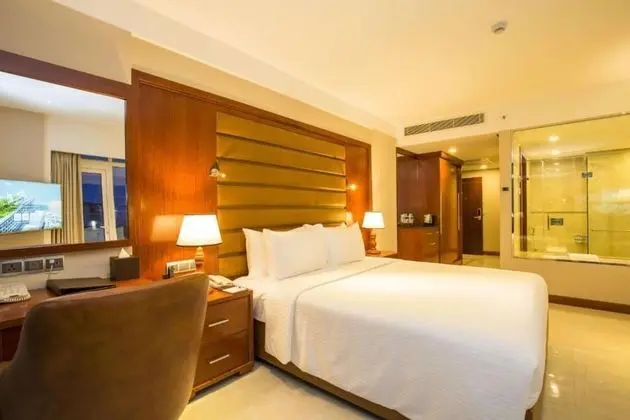 Panoramic Double Room, 1 King Bed- With a Complimentary City Tour