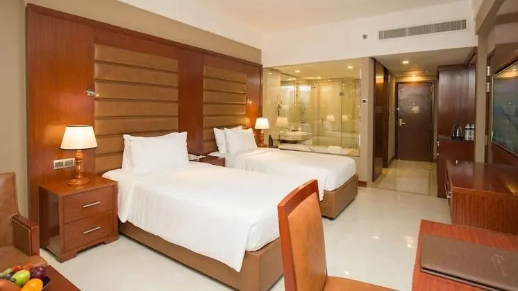 Signature Plus Twin Room- With a Complimentary City Tour