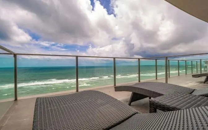 Signature Plus Twin Room- With a Complimentary City Tour