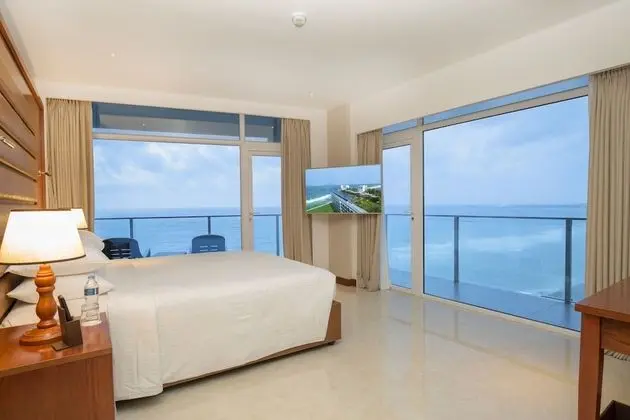 Signature Suite, 1 King Bed- With a Complimentary City Tour