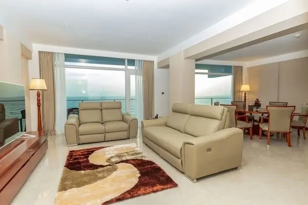 Signature Suite, 1 King Bed- With a Complimentary City Tour
