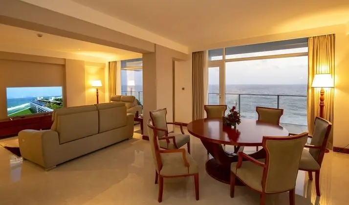 Signature Suite, 1 King Bed- With a Complimentary City Tour