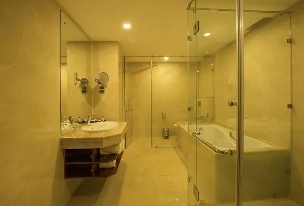 Signature Suite, 1 King Bed- With a Complimentary City Tour