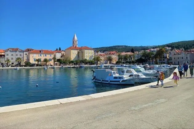 Apart Daire (Marino - near family friendly beach -)