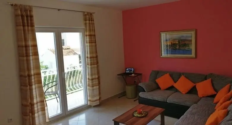 Apart Daire (Marino - with parking - A1(4+2))